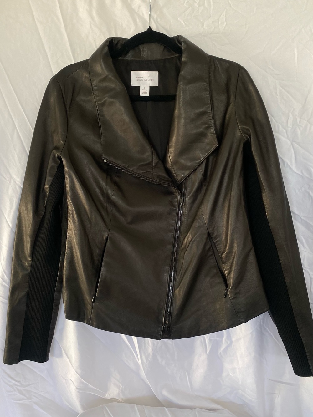 Nordstrom Signature Black Leather Moto Jacket. Size Large